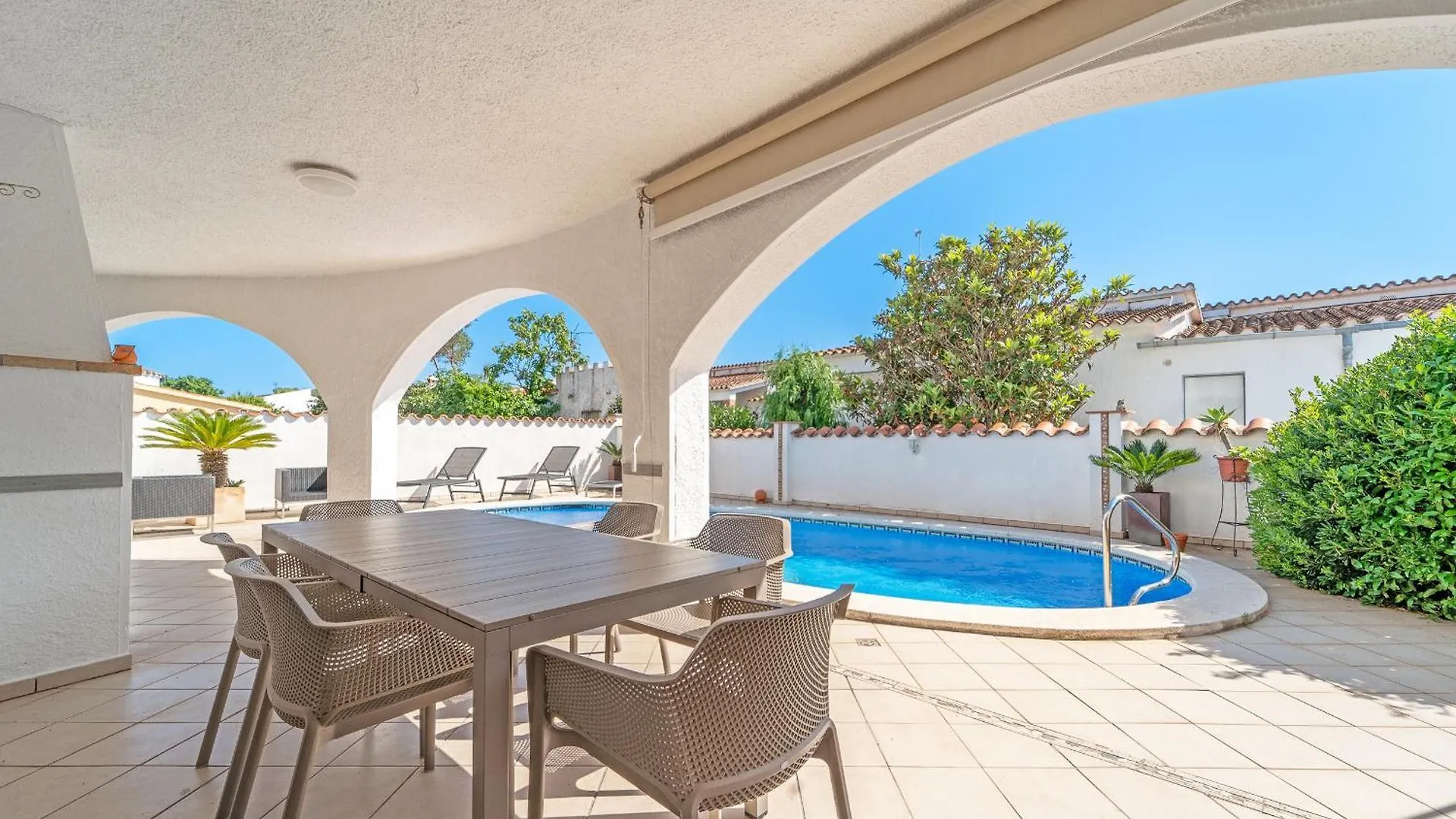 Welcs Casa 168 Emp Con Piscina Privada Βίλα Empuriabrava 0*,  Ισπανία
